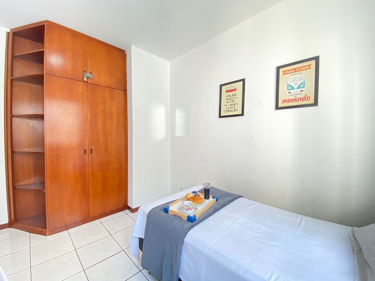 CB54 - Churrasqueira, 2 Dorm Climatizados, Garagem