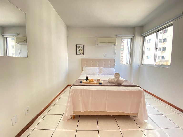 CB54 - Churrasqueira, 2 Dorm Climatizados, Garagem