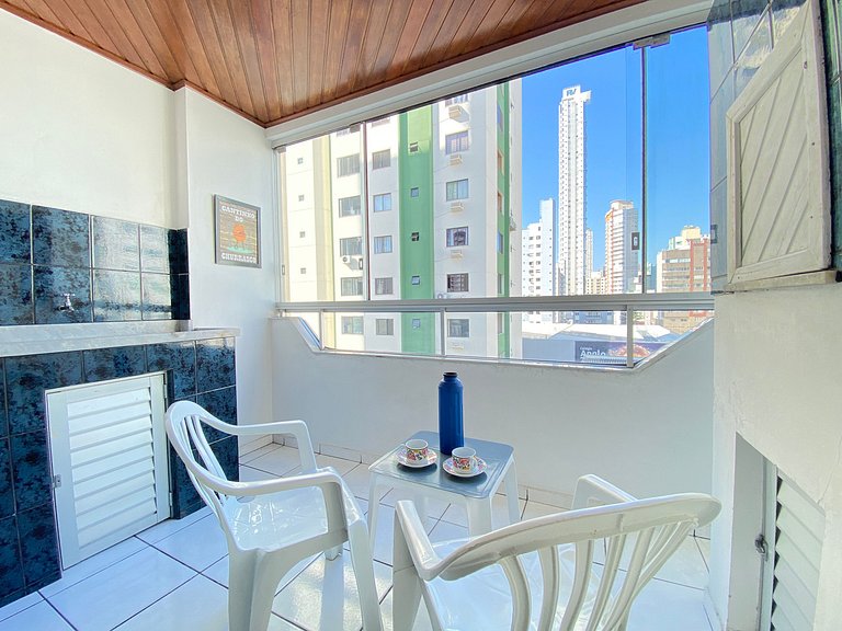 CB54 - Currasqueira, 2 Dorm Climatizados, Garagem