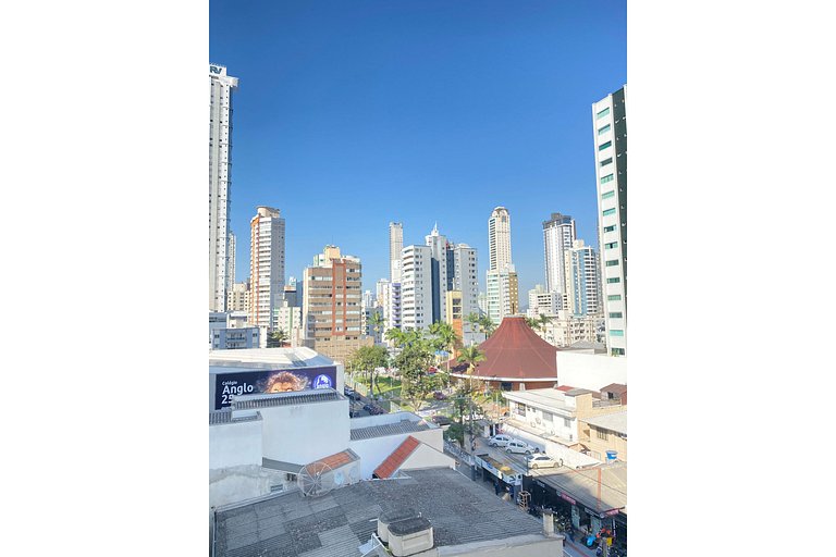 CB54 - Churrasqueira, 2 Dorm Climatizados, Garagem