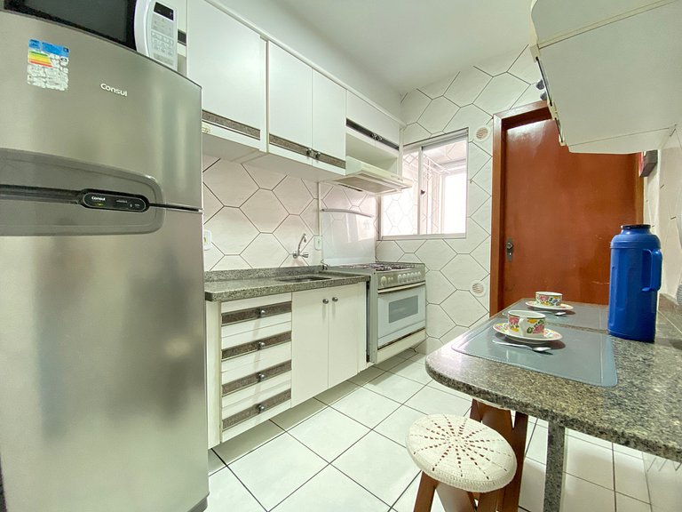 CB54 - Churrasqueira, 2 Dorm Climatizados, Garagem