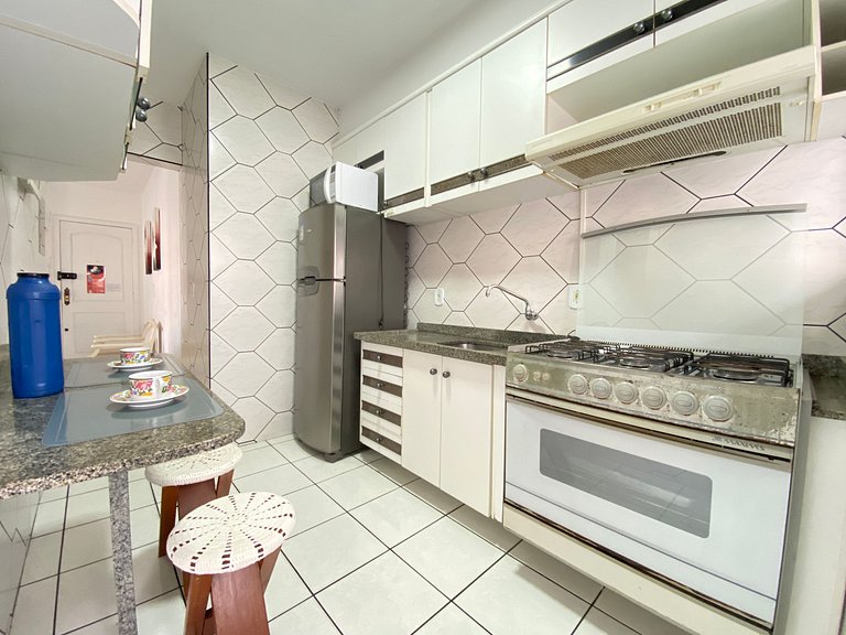 CB54 - Churrasqueira, 2 Dorm Climatizados, Garagem