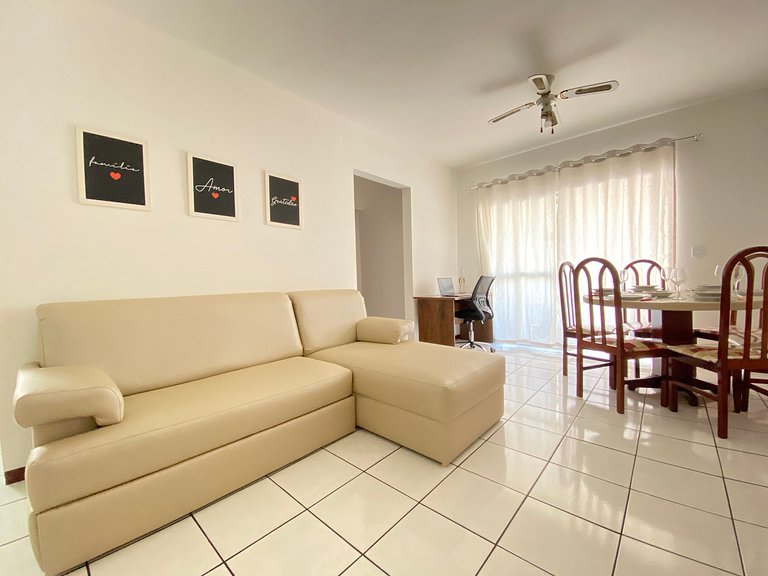 CB54 - Churrasqueira, 2 Dorm Climatizados, Garagem