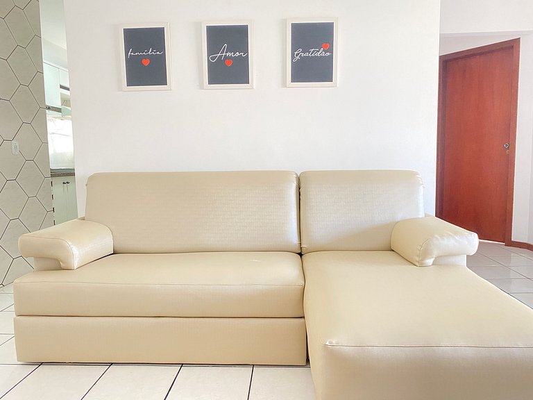 CB54 - Churrasqueira, 2 Dorm Climatizados, Garagem