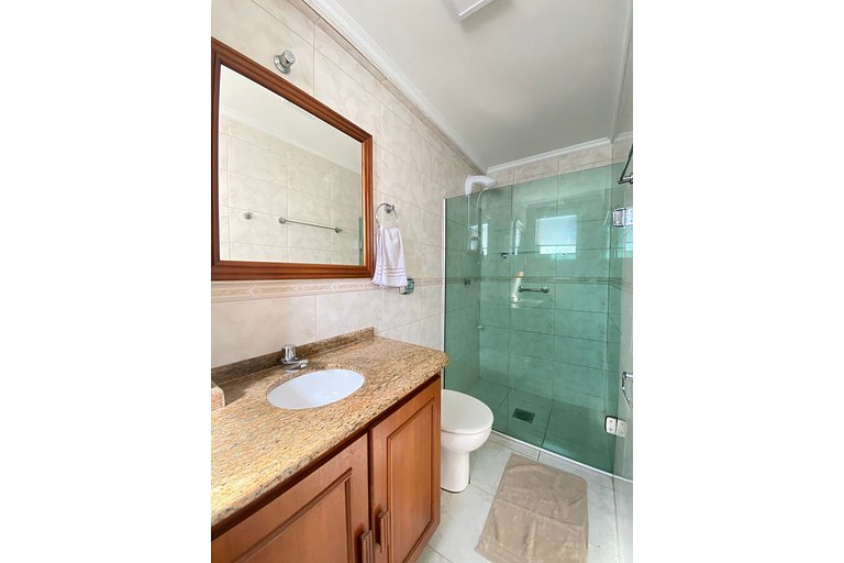 PRG82 - Climatizado, 3 Dorm, Próx Av Brasil, Amplo