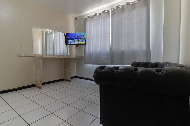 CLR84 - Calçadão, Garagem, 1 Dorm Climatizado