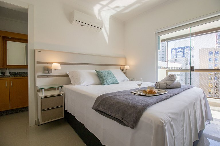 LBT121 - Churrasq, Sacada, Av. Brasil, Climatizado