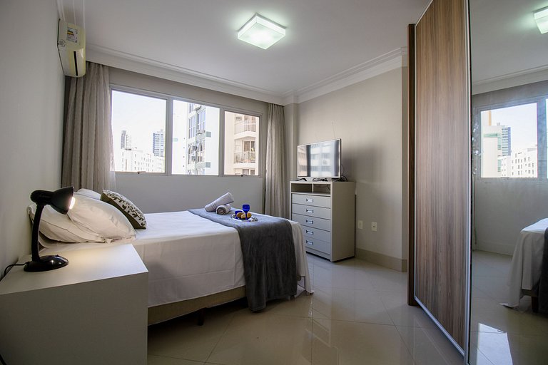 PRG23 - Garagem, 4 Dorm, Próx Shopping Atlântico