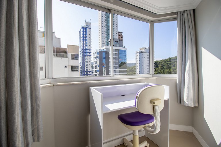 LUG143B - Próx a Roda Gigante, 2 Dorm, Climatizado