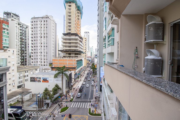 BLU41 - Av Brasil, 3 Dorm Climatizados, Garagem