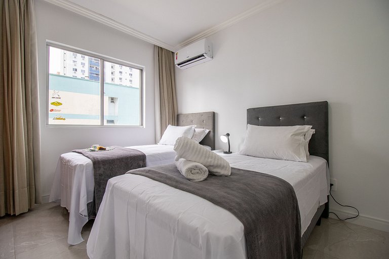 BLU41 - Av Brasil, 3 Dorm Climatizados, Garagem