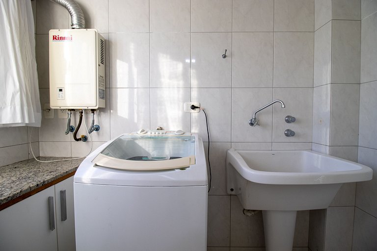 SAT132 - 2 Dorm, Churrasq, 2 Garagens, Wi-Fi