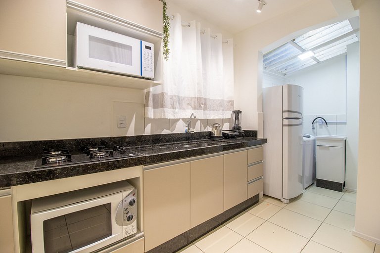 JOA24 - 2 Dorm, Totalmente Climatizado, Garagem