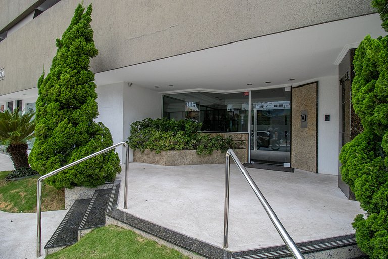 ISO86B - Sacada com Churrasq, 2 Dorm, Climatizado