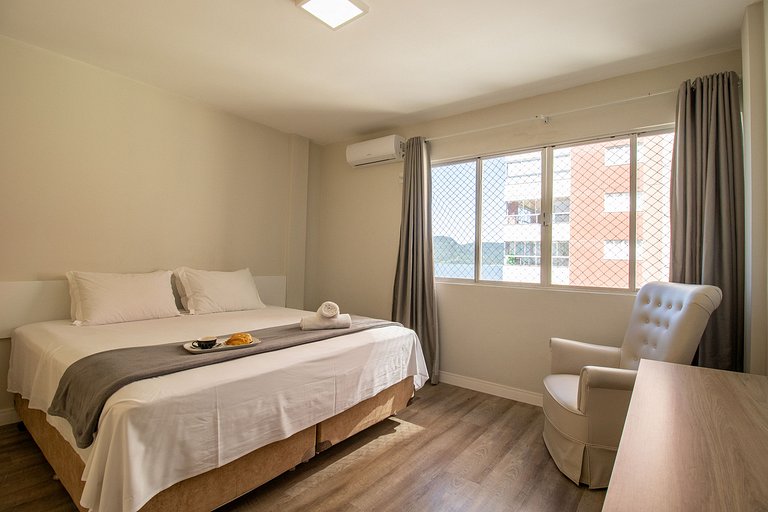 APO816 - Av. Atlântica, Vista Praia, Aconchegante