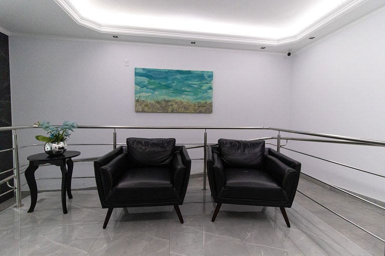 CDL52 - 2 Dorm, Climatizado, Esq. Av. Brasil