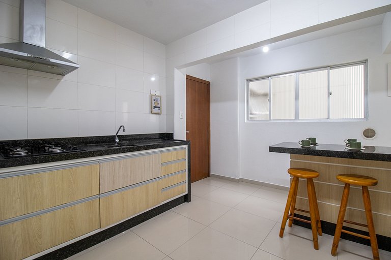 DRS41A - Centro, 3 Dorm Climatizados, Tv Smart