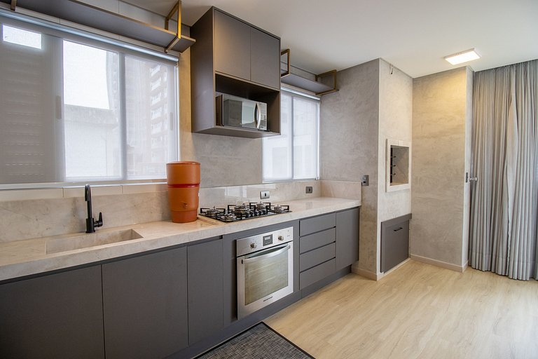EMA31 - 3 Dorm, Moderno, Churrasqueira, 2 Garagens