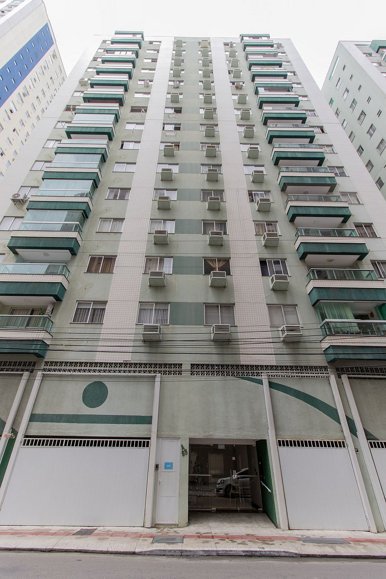 VNZ84A - Quadra Mar, 1 Dorm Climatizado, Tv Smart