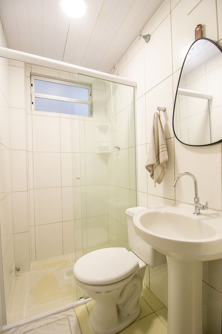 JOA23 - 1 Dorm, Climatizado, Garagem, TV Smart