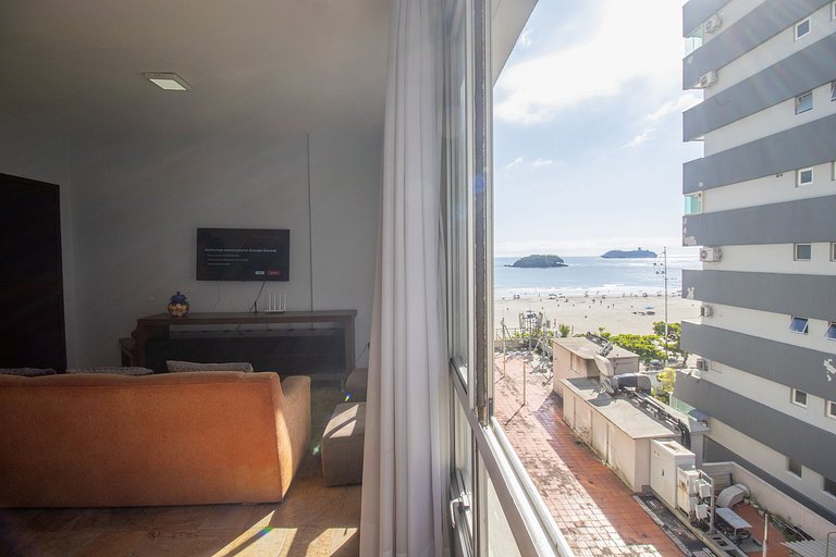 EUG61 - 3Dorm, Quadra Mar, Climatizado, 2 Garagem