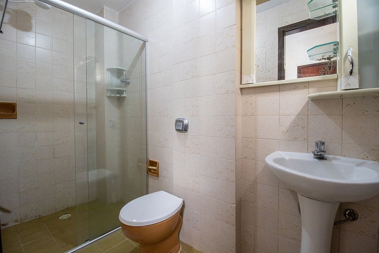 EUG61 - 3Dorm, Quadra Mar, Climatizado, 2 Garagem