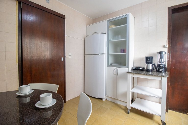 EUG61 - 3Dorm, Quadra Mar, Climatizado, 2 Garagem