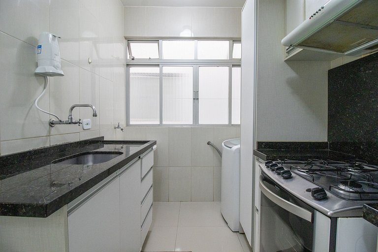 PRN12 - Climatizado, Próx Calçadão, Sacada, 2 Dorm