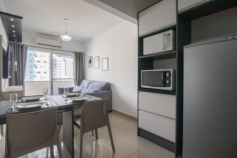 MTEY83 - 1 Dorm, Av. Brasil, Climatizado, Garagem
