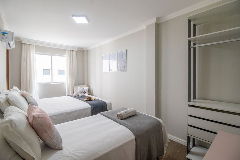 SCR64 - 2 Dorm Climatizados, Confortável, TV Smart