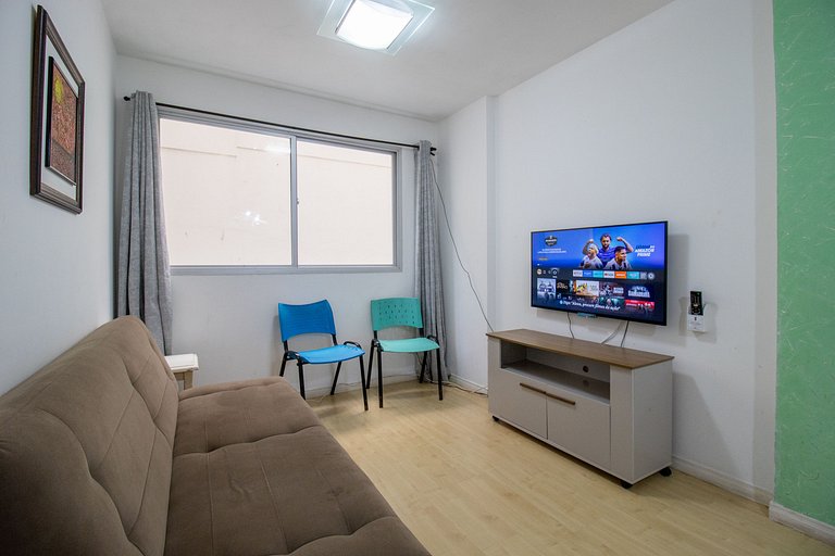 ACC43B - 1 Dorm Climatizado, Quadra Mar, Garagem