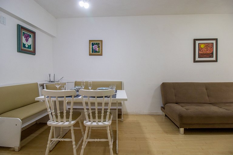 ACC43B - 1 Dorm Climatizado, Quadra Mar, Garagem