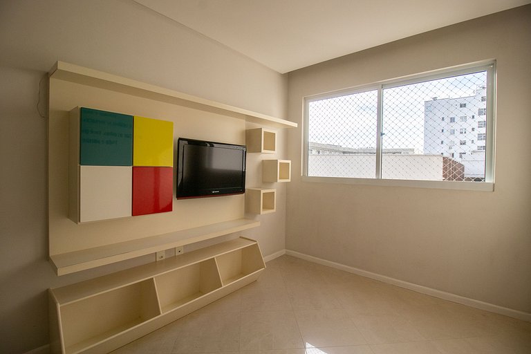 PZV71 - Churrasq, 3DR, Quadra Mar, 2 Garagens