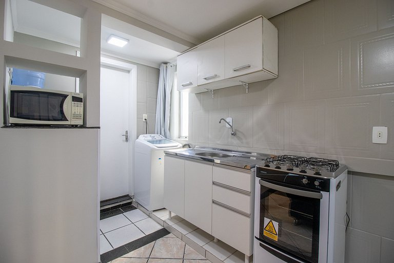 CLR81 - Calçadão, 1 Dorm Climatizado, Garagem