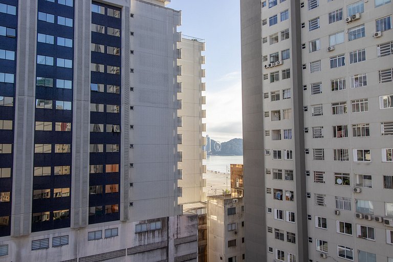 CLR81 - Calçadão, 1 Dorm Climatizado, Garagem