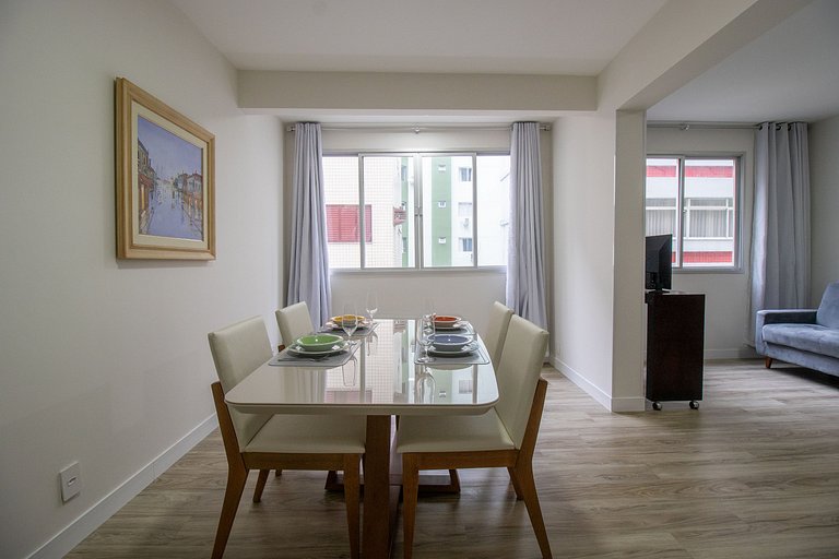 STH52 - Quadra Mar, 4 Dorm, Centro, Climatizado