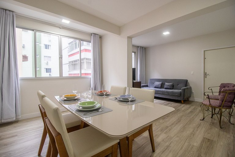 STH52 - Quadra Mar, 4 Dorm, Centro, Climatizado