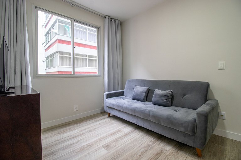 STH52 - Quadra Mar, 4 Dorm, Centro, Climatizado