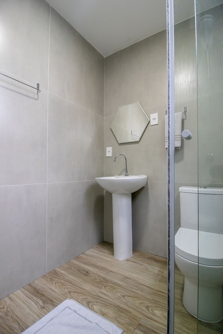 STH52 - Quadra Mar, 4 Dorm, Centro, Climatizado