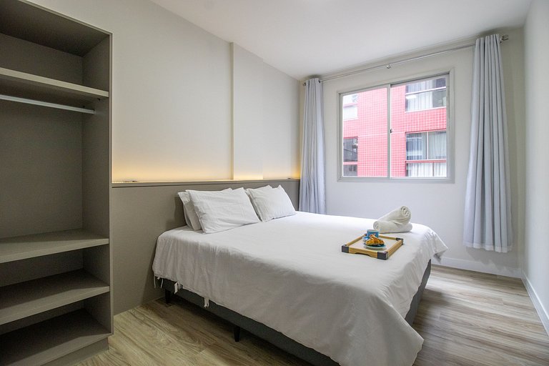 STH52 - Quadra Mar, 4 Dorm, Centro, Climatizado