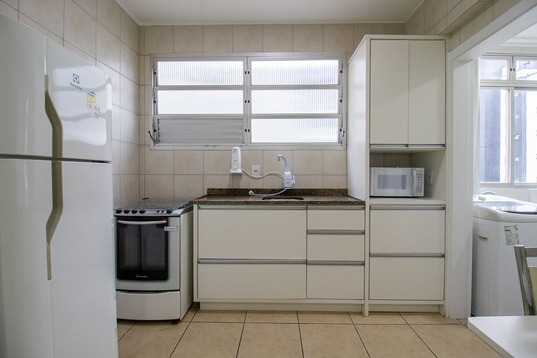 STH52 - Quadra Mar, 4 Dorm, Centro, Climatizado