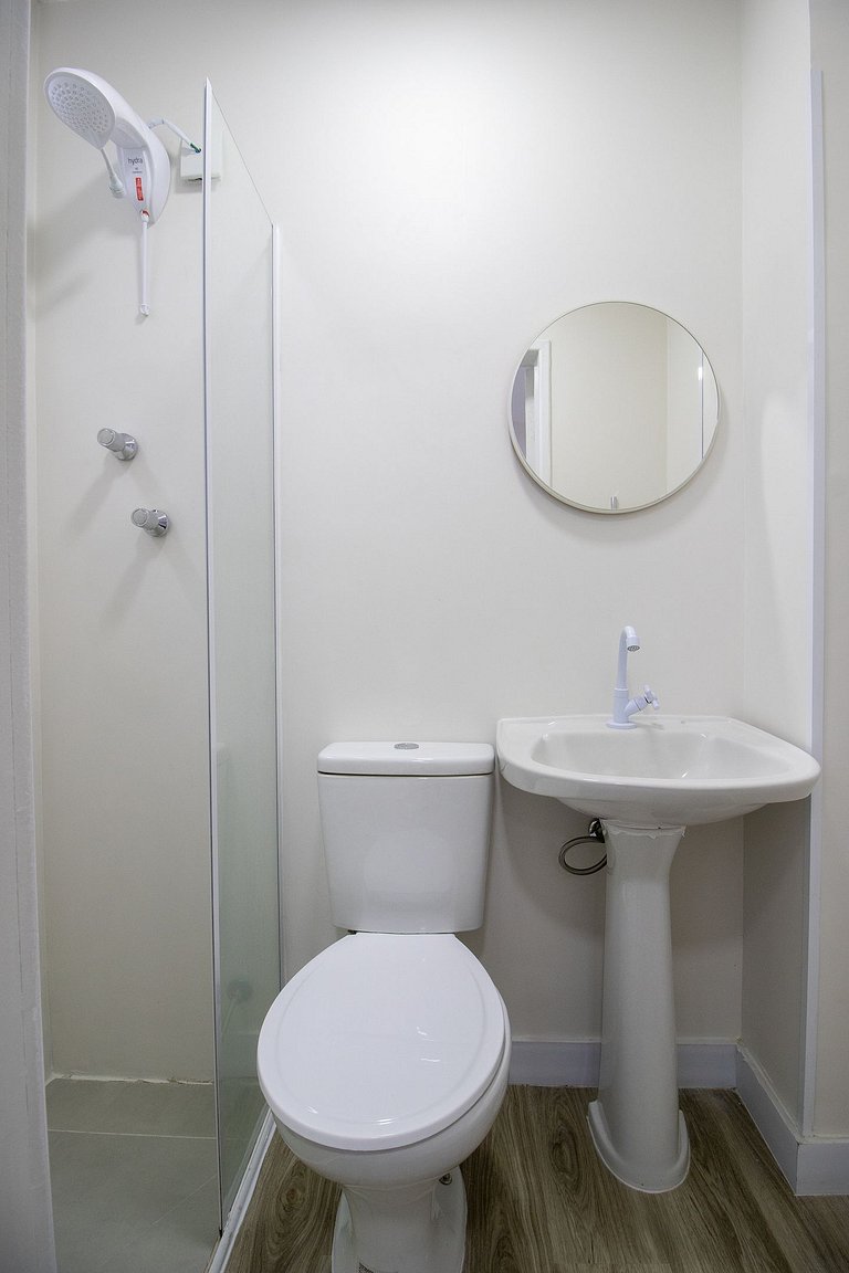 STH52 - Quadra Mar, 4 Dorm, Centro, Climatizado