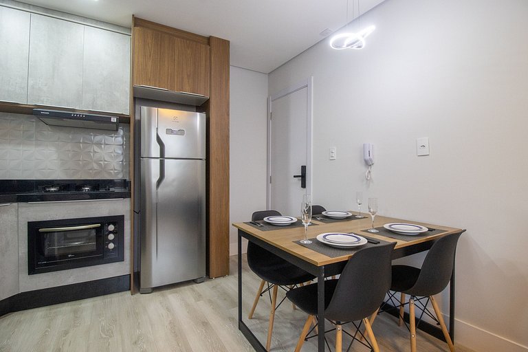 POS51B - Climatizado, Av Brasil, Garagem, TV Smart