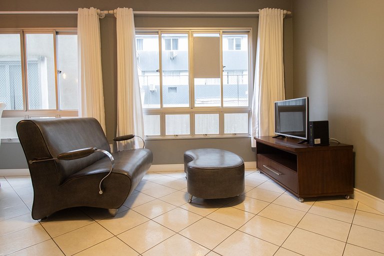 EUG22 - 3 Dorm, Quadra Mar, Rua 1200