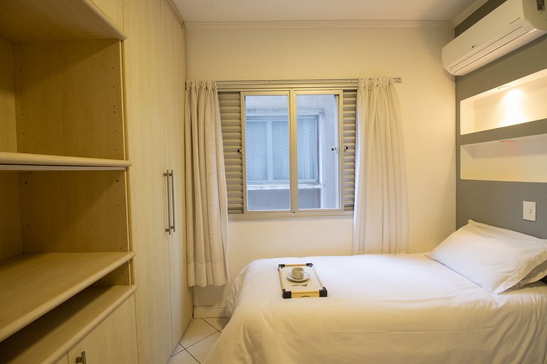 EUG22 - 3 Dorm, Quadra Mar, Rua 1200