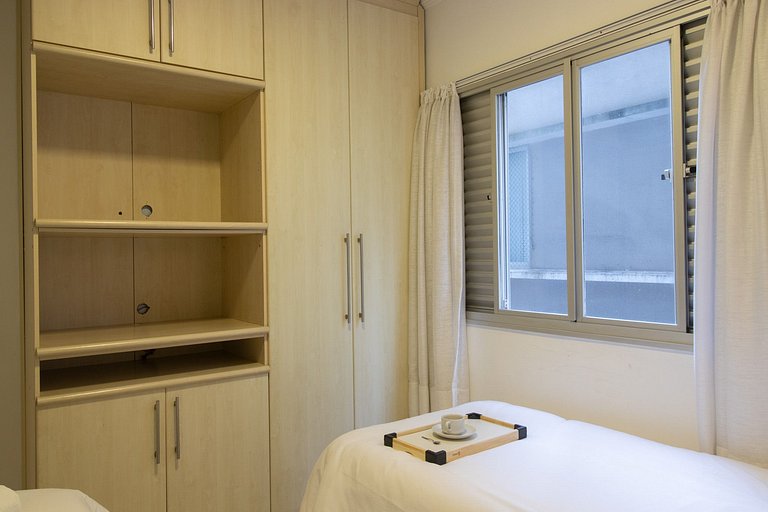 EUG22 - 3 Dorm, Quadra Mar, Rua 1200