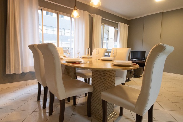EUG22 - 3 Dorm, Quadra Mar, Rua 1200