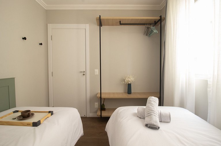 SCR64 - 2 Dorm Climatizados, Confortável, TV Smart