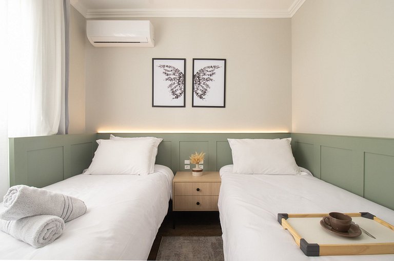 SCR64 - 2 Dorm Climatizados, Confortável, TV Smart