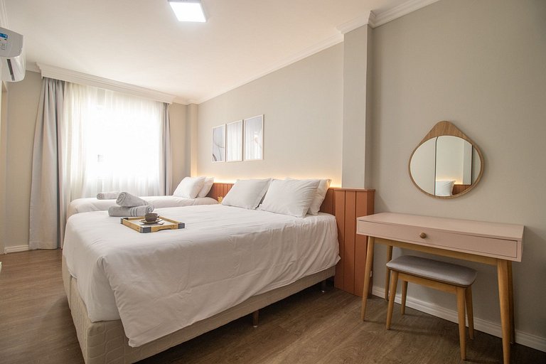 SCR64 - 2 Dorm Climatizados, Confortável, TV Smart